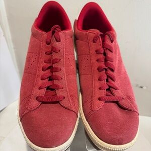 Nike Classic CS Suede Varsity Red Ivory Casual Tennis Shoes size men’s 8.5 new